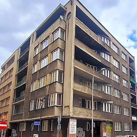 Hostel Moderna Rest *